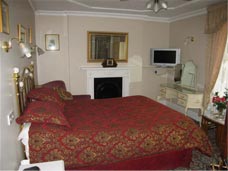 Classic Lodge - bedroom